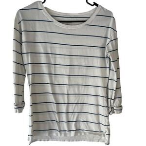 Patagonia Women's Size Small White Blue Striped 3/4‎ Sleeve Top